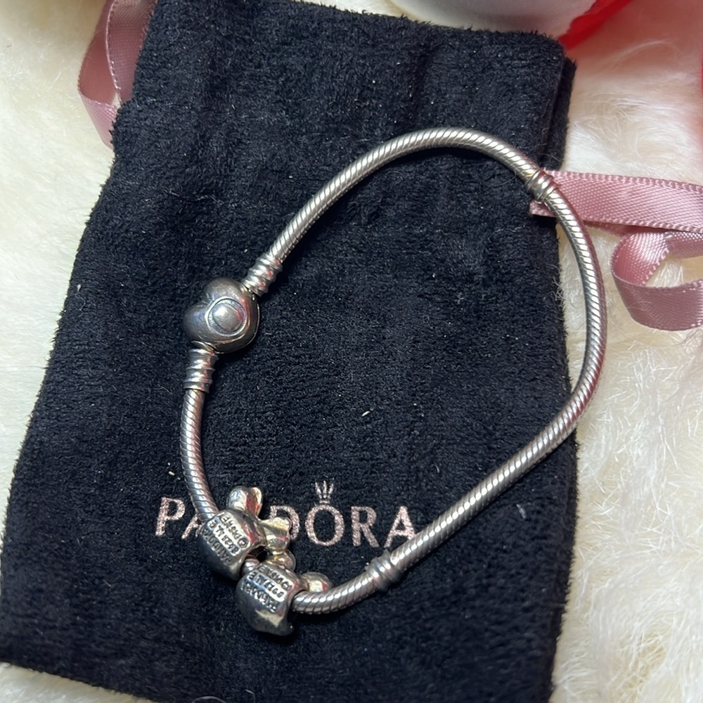 Pandora mickey & Minnie bracelet and stuffed animals of Mickey & Minnie J14 - Picture 3 of 4
